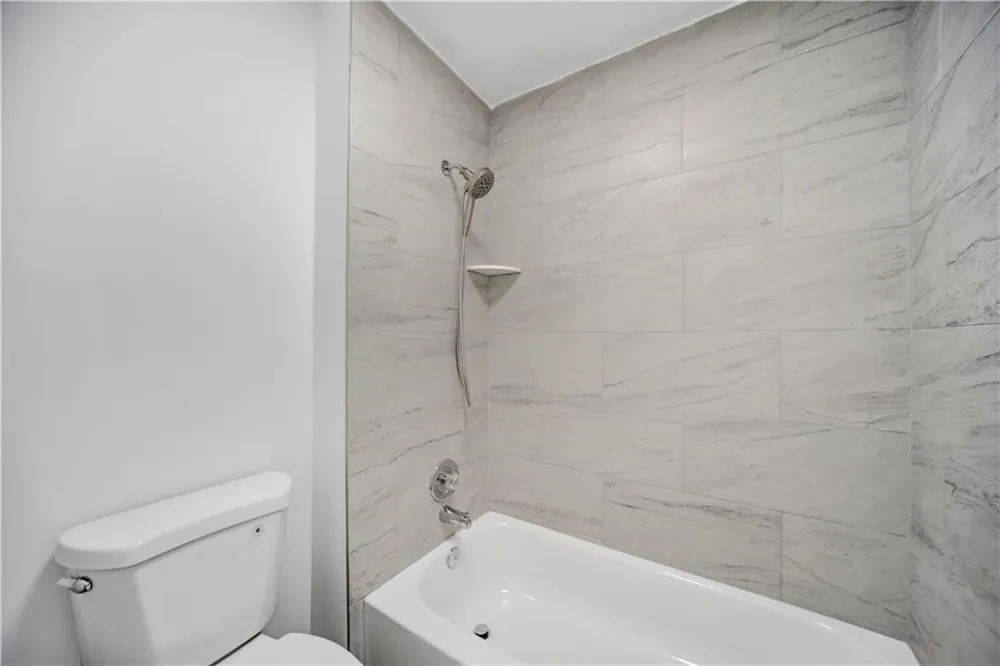330 Quail Run Roswell, GA 30076