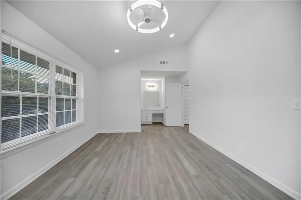 330 Quail Run Roswell, GA 30076