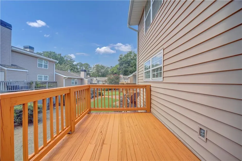 330 Quail Run Roswell, GA 30076