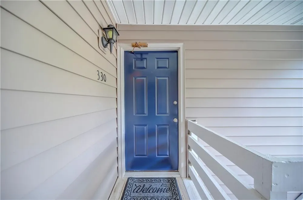 330 Quail Run Roswell, GA 30076