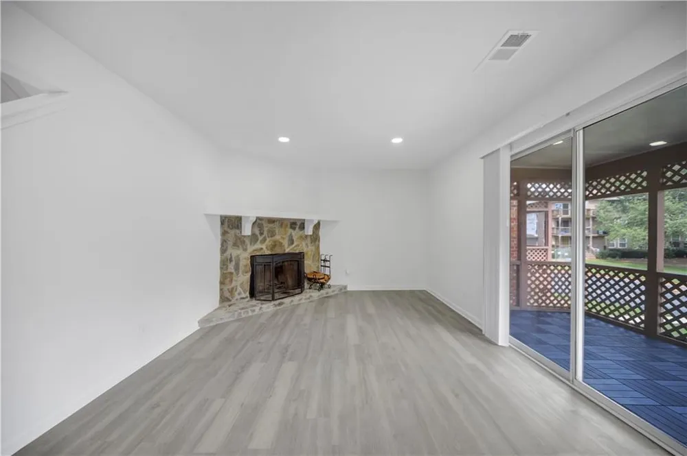 330 Quail Run Roswell, GA 30076