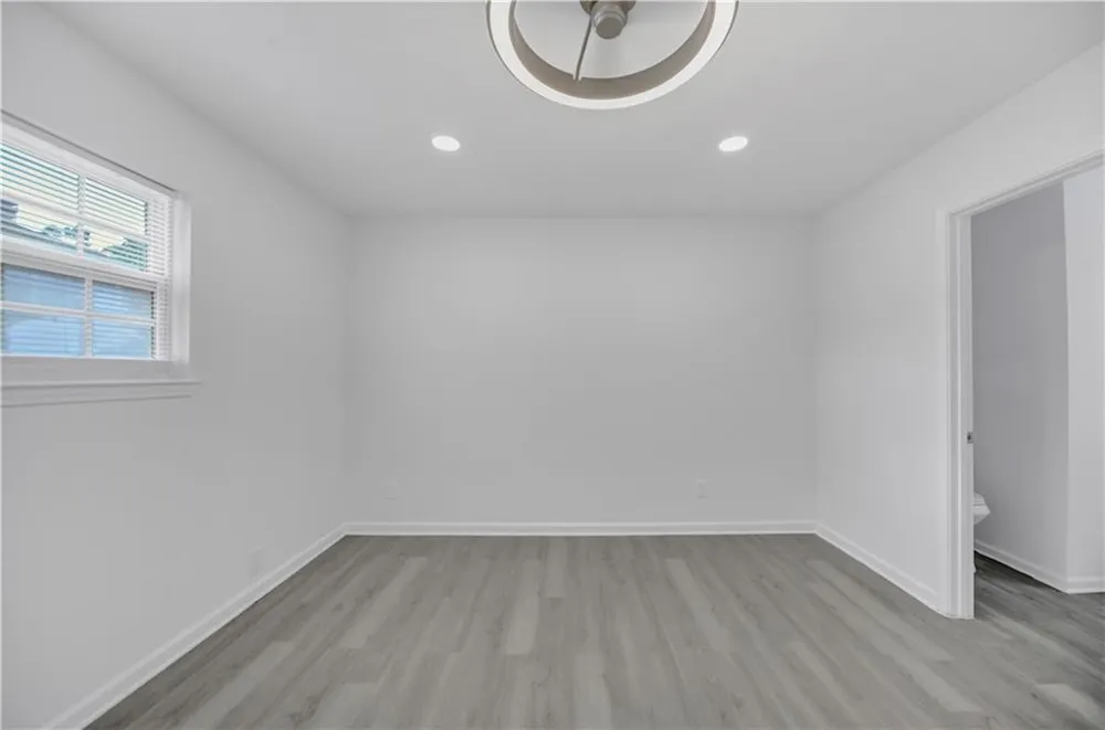 330 Quail Run Roswell, GA 30076