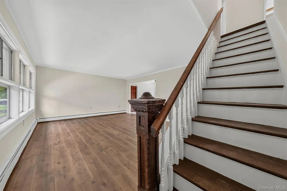 38 Indian Springs Lane Kingston, NY 12401