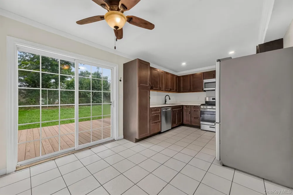 38 Indian Springs Lane Kingston, NY 12401