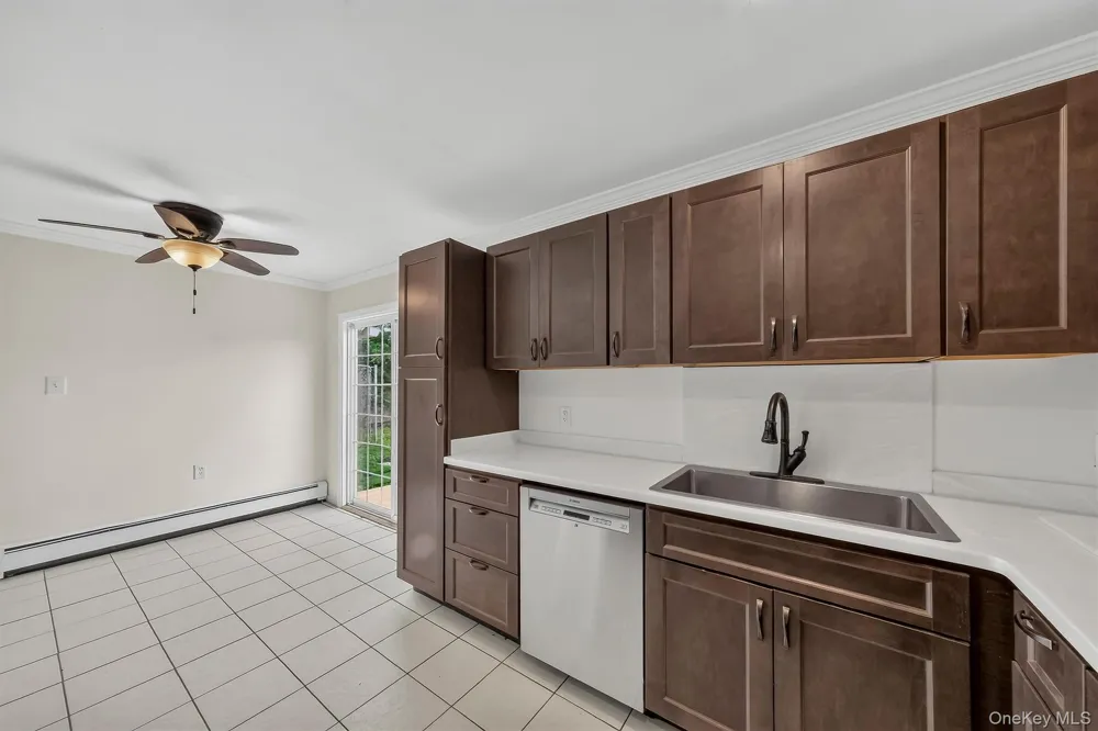 38 Indian Springs Lane Kingston, NY 12401