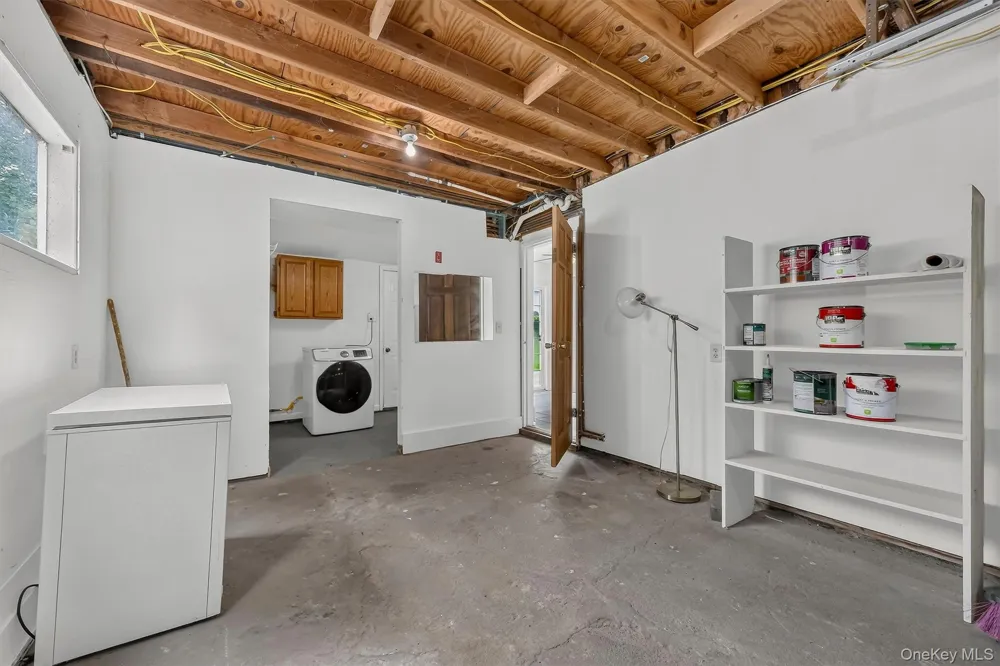 38 Indian Springs Lane Kingston, NY 12401