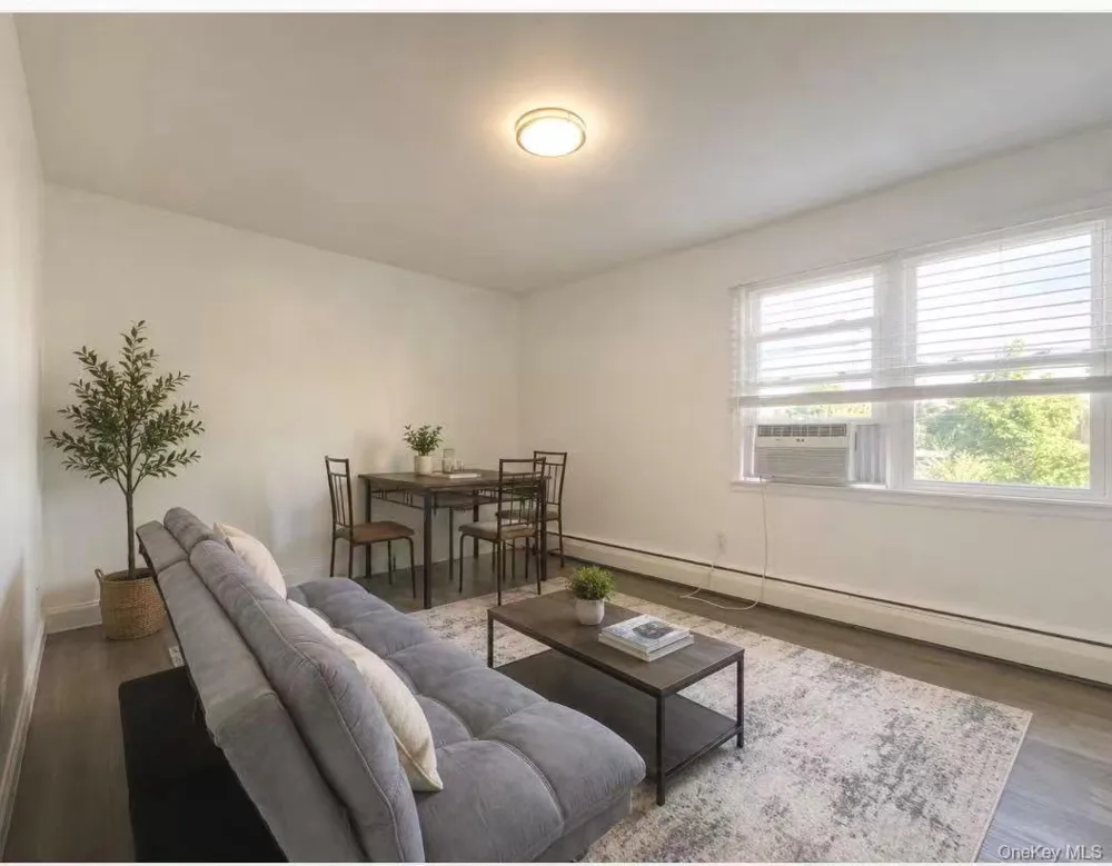 37 Magnolia Avenue Floral Park, NY 11001