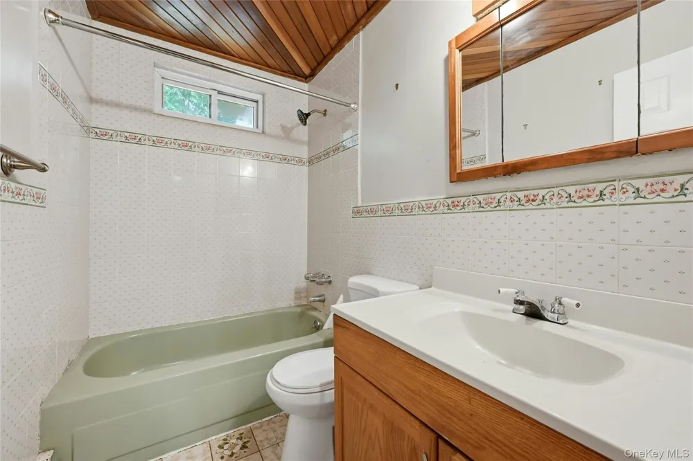 28 Twilight Road Rocky Point, NY 11778