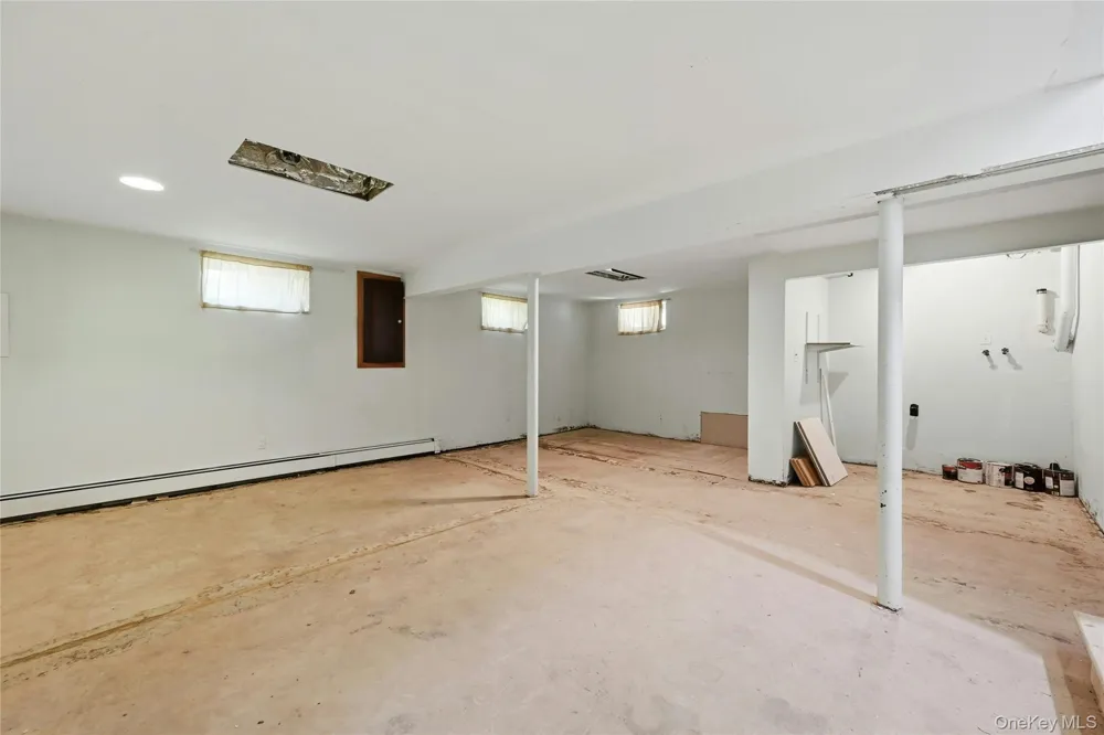 28 Twilight Road Rocky Point, NY 11778