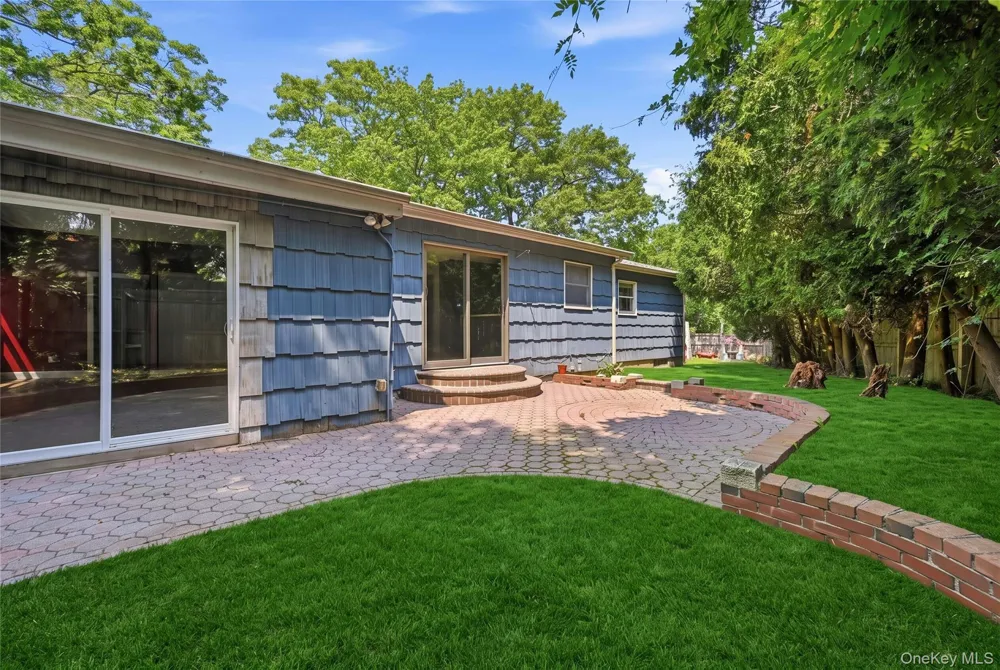 28 Twilight Road Rocky Point, NY 11778