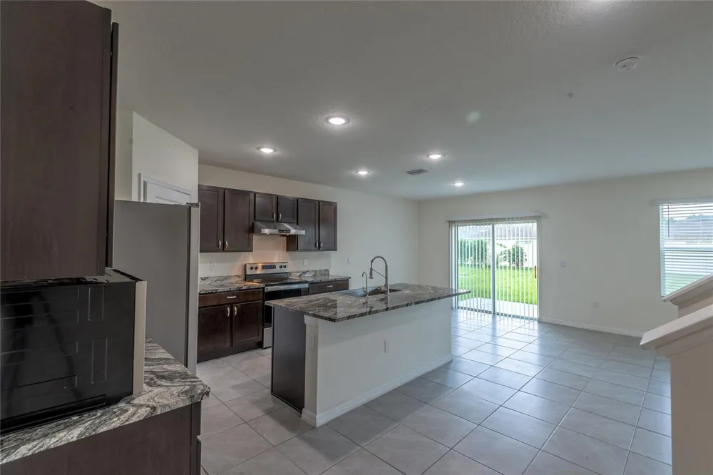 15596 BLACK PEPPER LANE Odessa, FL 33556