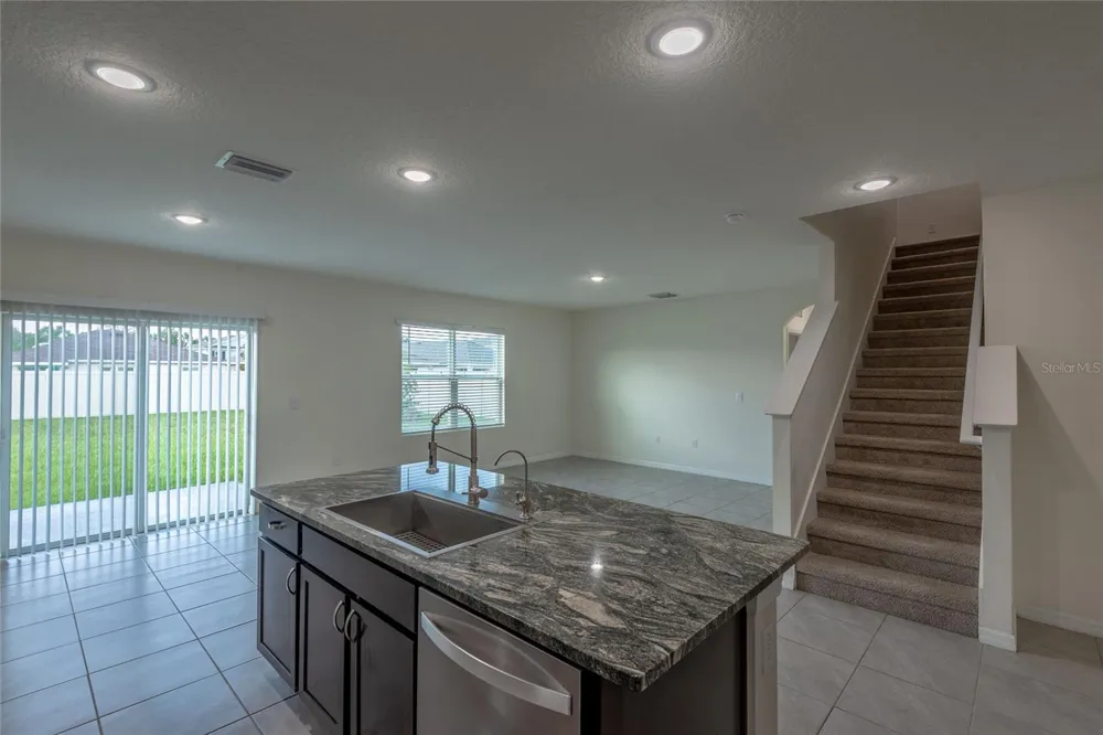 15596 BLACK PEPPER LANE Odessa, FL 33556