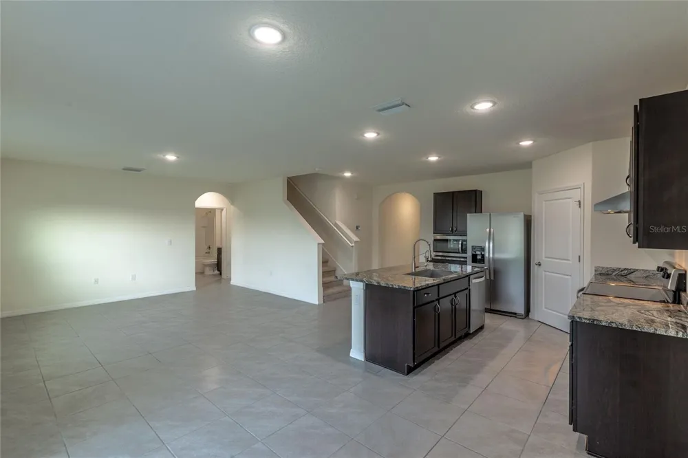 15596 BLACK PEPPER LANE Odessa, FL 33556