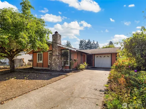 17111 5th Avenue Ct E