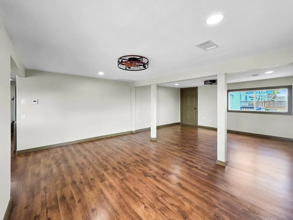 1208 Boyt Road Crystal Beach, TX 77650