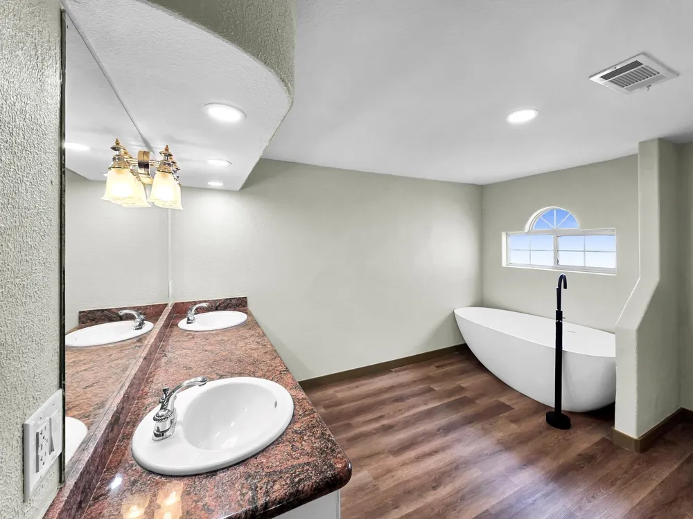 1208 Boyt Road Crystal Beach, TX 77650