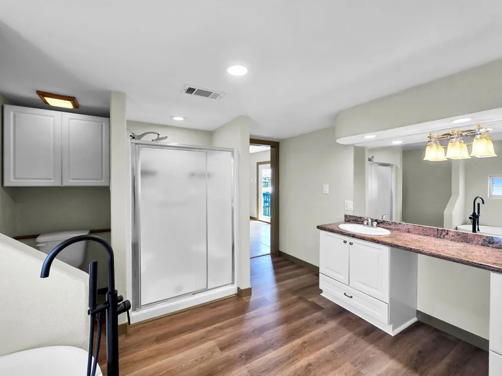 1208 Boyt Road Crystal Beach, TX 77650