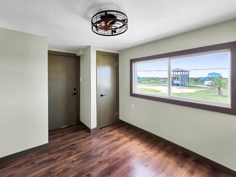 1208 Boyt Road Crystal Beach, TX 77650