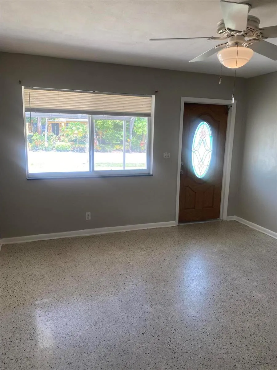 917 S Ridge Street Lake Worth, FL 33460