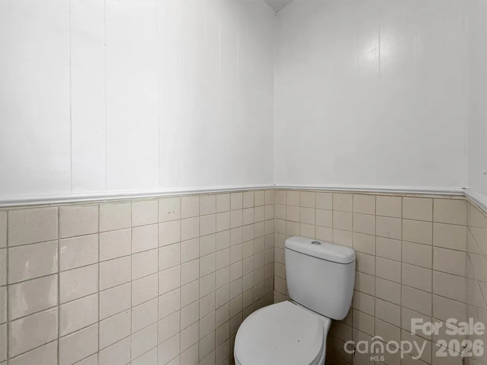 70 Iris Lane Canton, NC 28716