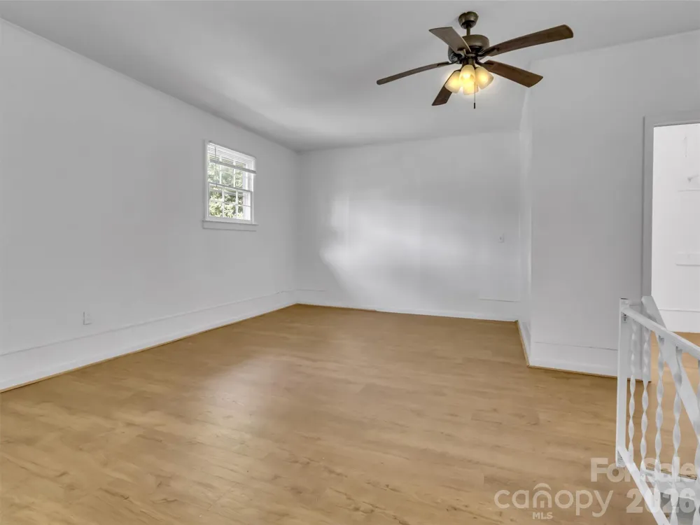 70 Iris Lane Canton, NC 28716