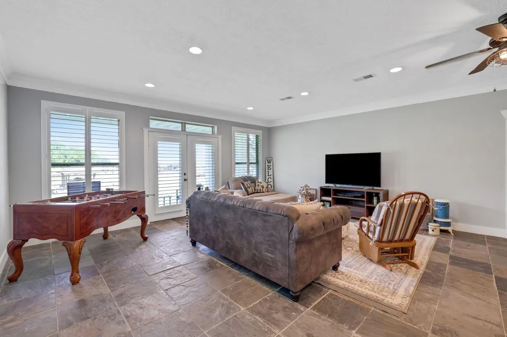 231 Ridge Cove Lane Coldspring, TX 77331