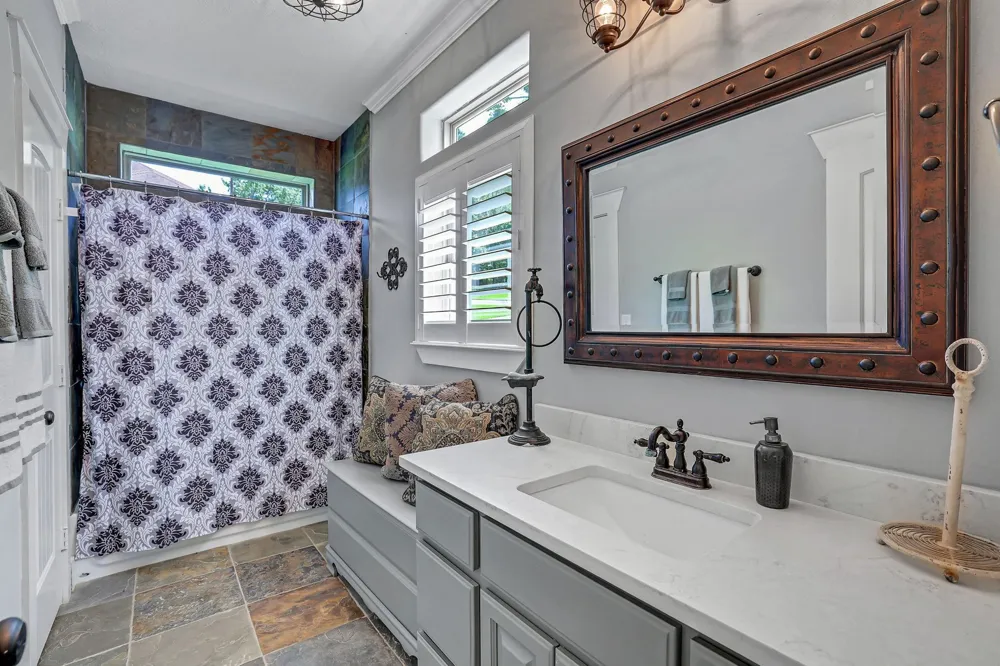 231 Ridge Cove Lane Coldspring, TX 77331