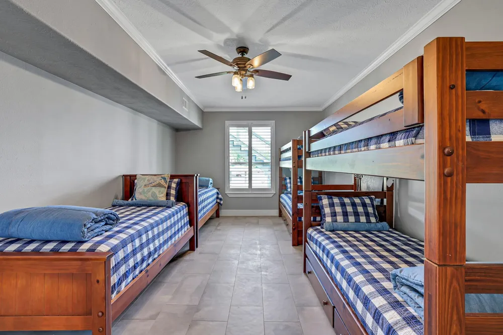 231 Ridge Cove Lane Coldspring, TX 77331