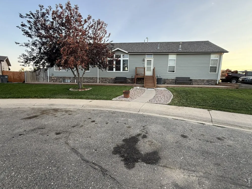 245 W Crawford Avenue Keenesburg, CO 80643