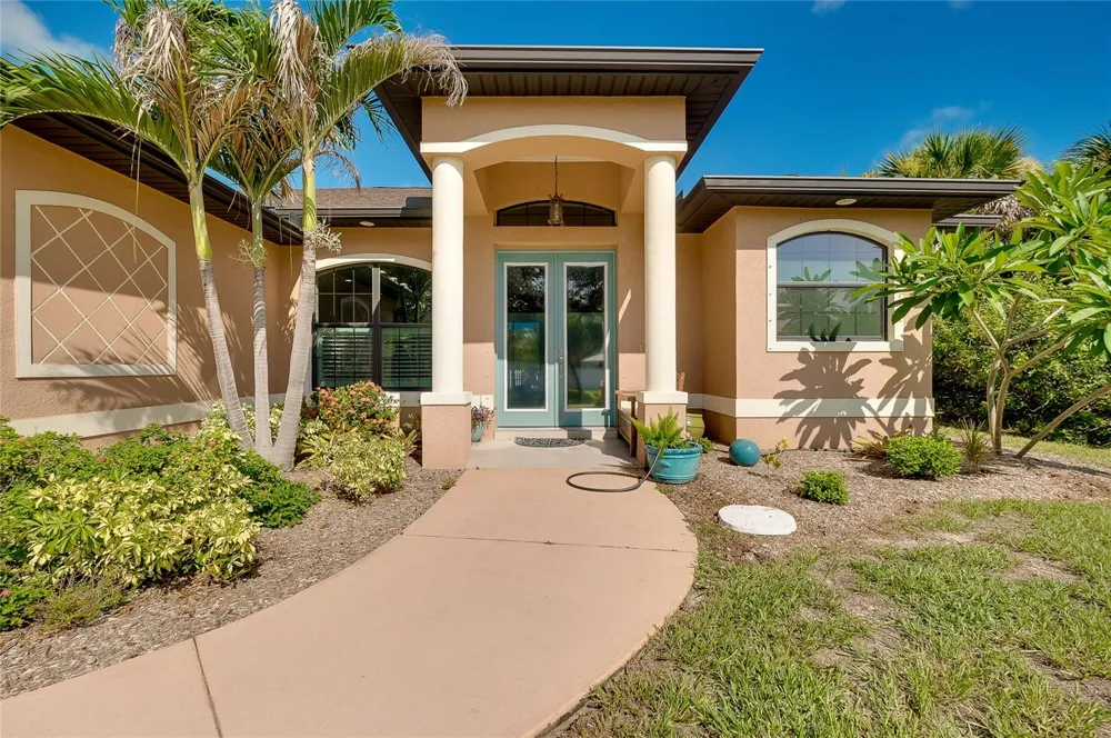 545 PEMBROKE DRIVE Port Charlotte, FL 33954
