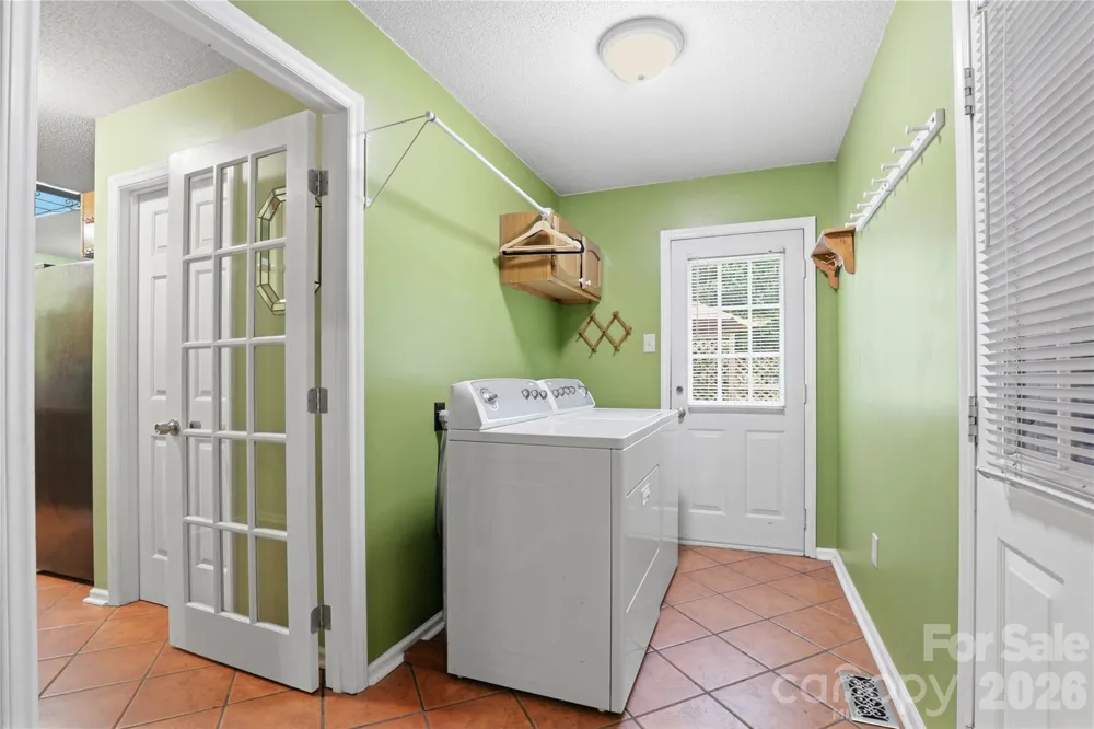 140 Eastwood Drive Statesville, NC 28625
