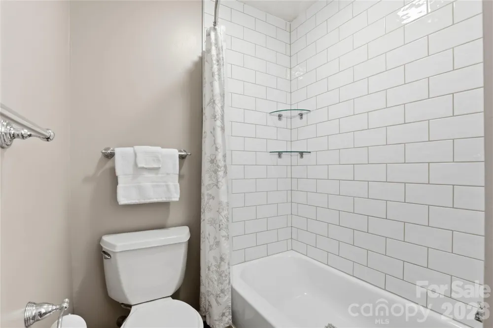 140 Eastwood Drive Statesville, NC 28625