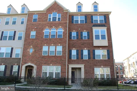 5221 SABLE COURT #307B