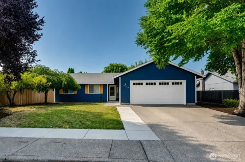 2129 Dahlia Street
