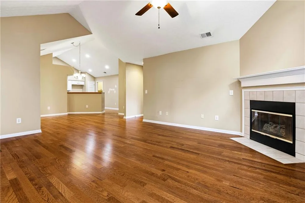 3783 Vineyards Lake Circle NW #21 Kennesaw, GA 30144
