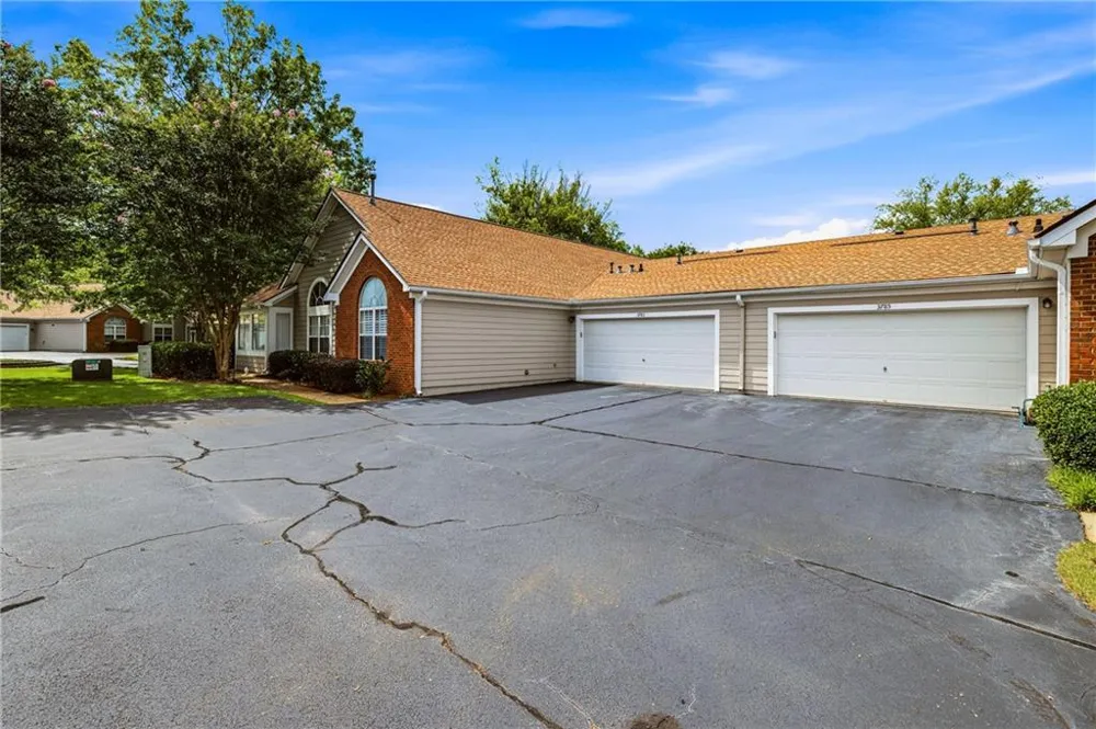 3783 Vineyards Lake Circle NW #21 Kennesaw, GA 30144