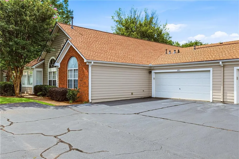 3783 Vineyards Lake Circle NW #21 Kennesaw, GA 30144