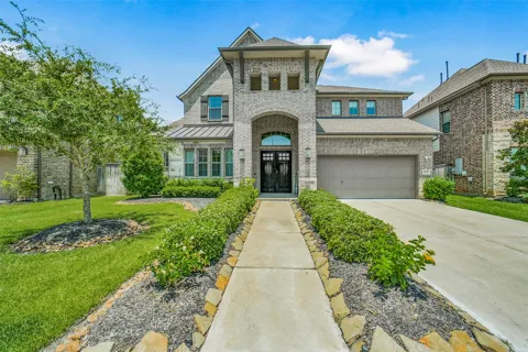 8711 Silver Crest Lane
