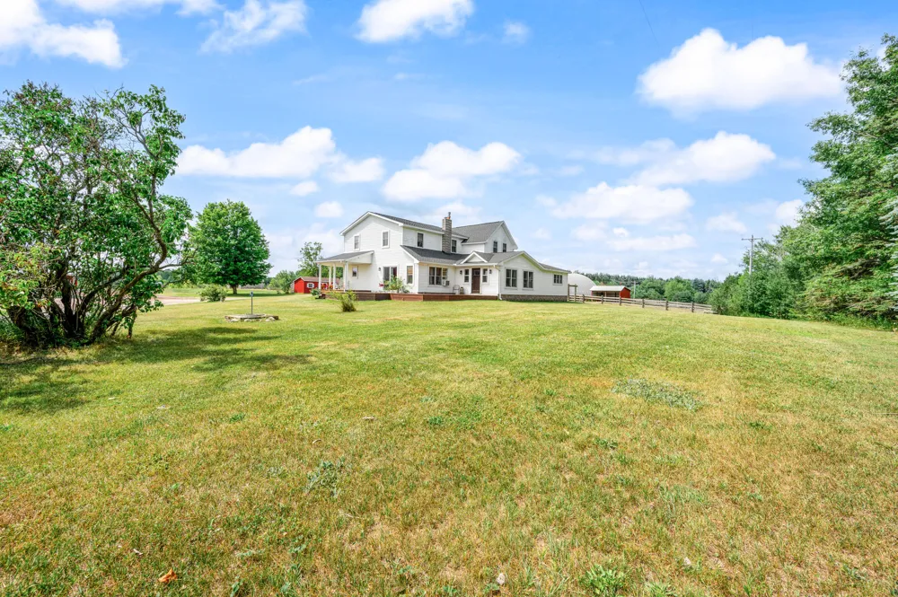 22865 20 Mile Road Tustin, MI 49688