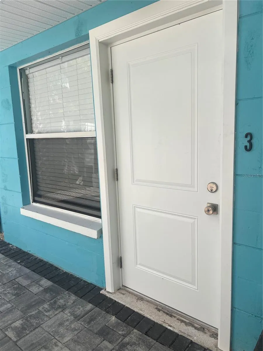 40 82ND AVENUE #Unit 3 St Petersburg, FL 33706