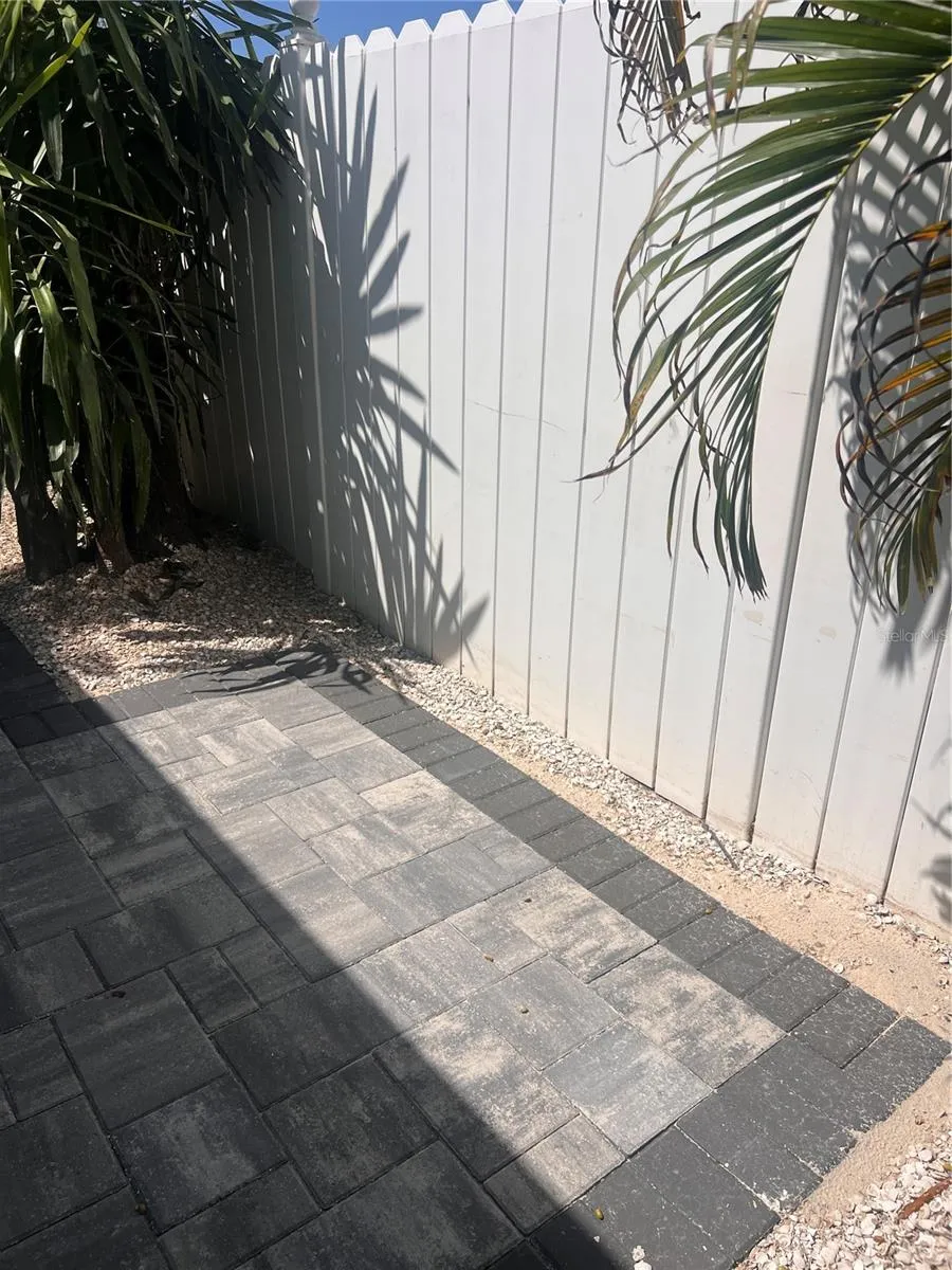 40 82ND AVENUE #Unit 3 St Petersburg, FL 33706