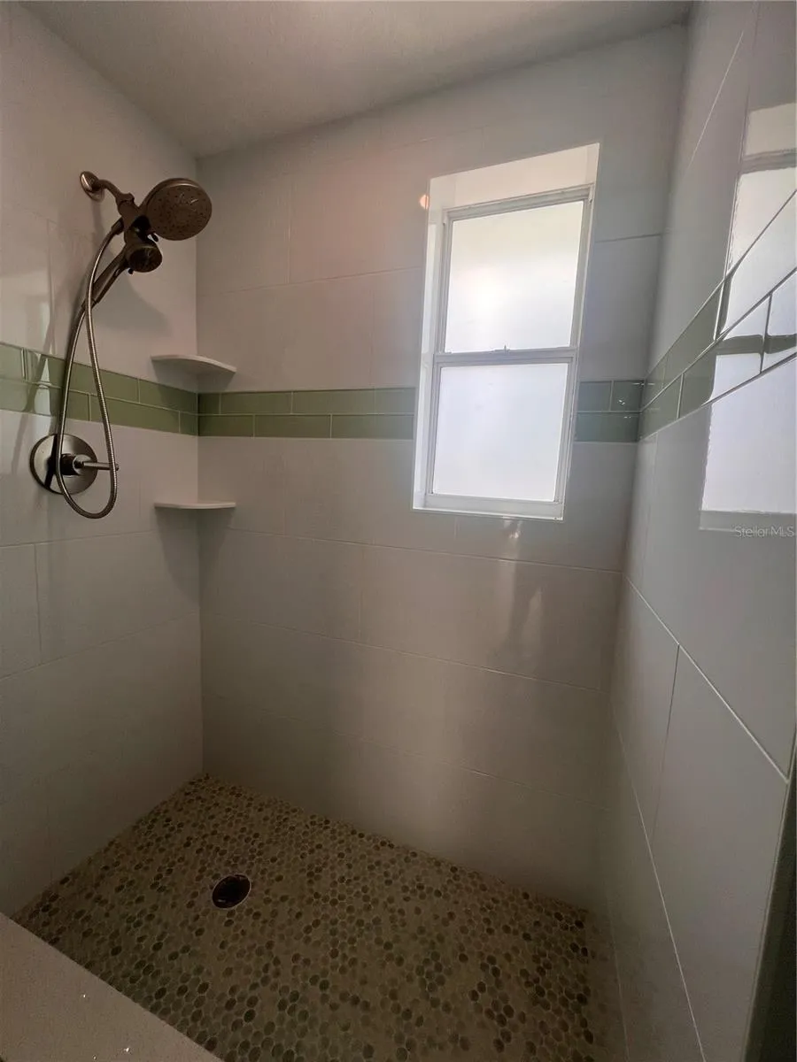 40 82ND AVENUE #Unit 3 St Petersburg, FL 33706
