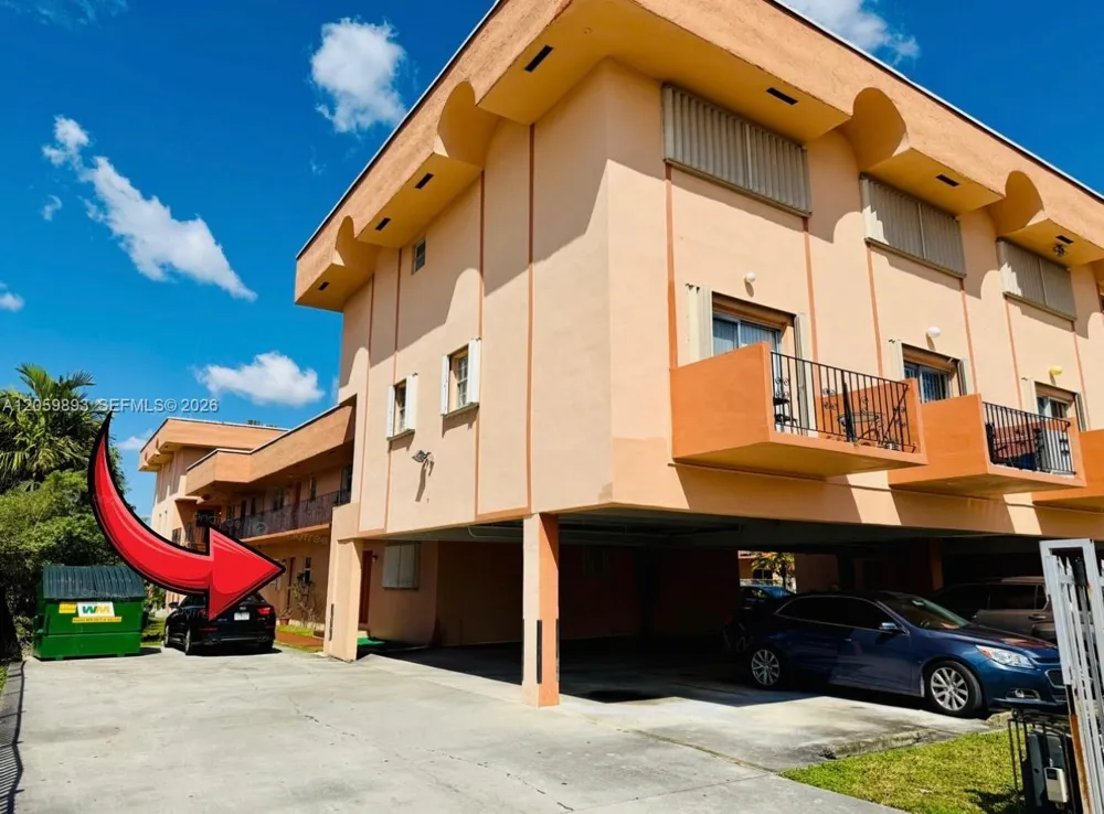 1100 W 35th St #8 Hialeah, FL 33012