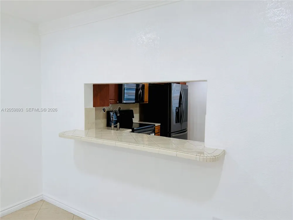 1100 W 35th St #8 Hialeah, FL 33012