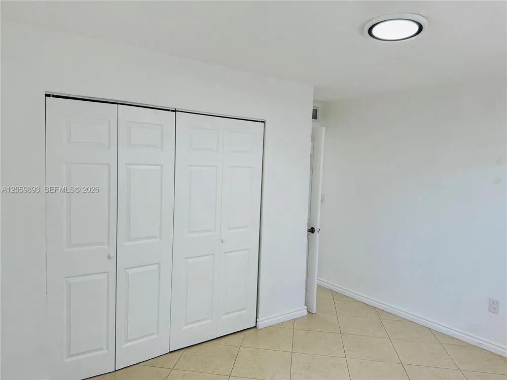 1100 W 35th St #8 Hialeah, FL 33012