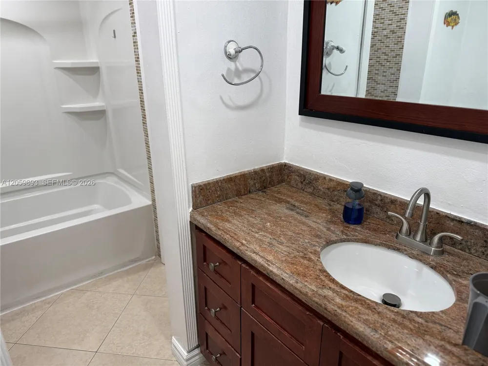 1100 W 35th St #8 Hialeah, FL 33012