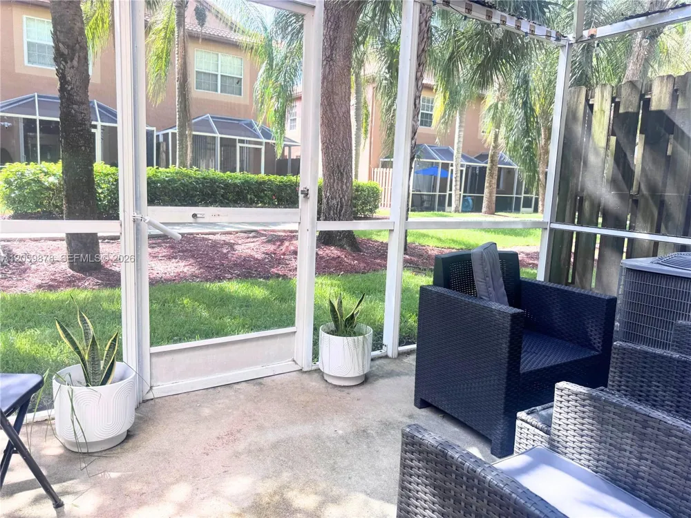 1543 Barcelona Way #5-30 Weston, FL 33327