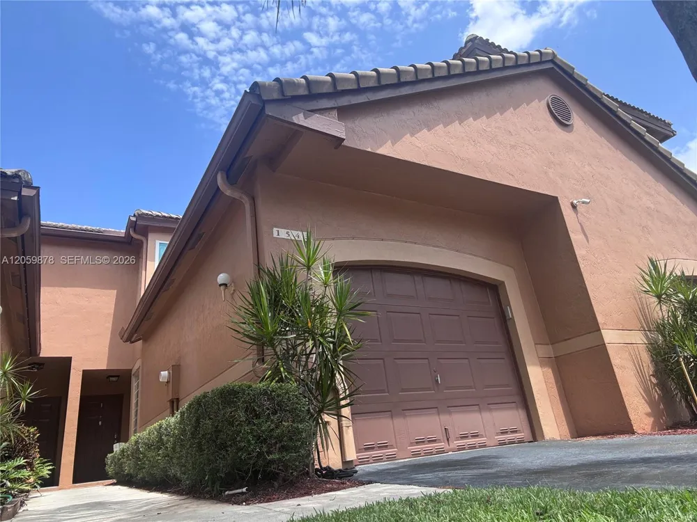 1543 Barcelona Way #5-30 Weston, FL 33327
