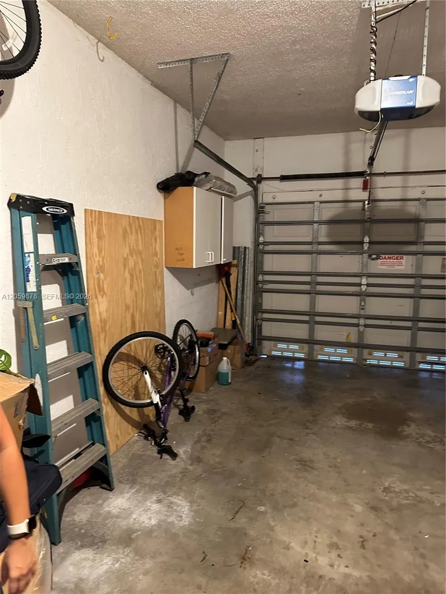 1543 Barcelona Way #5-30 Weston, FL 33327