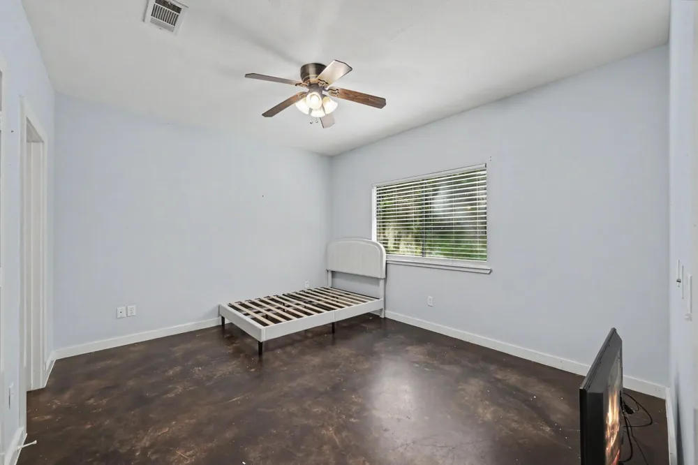 3122 Molly Drive Huntsville, TX 77340